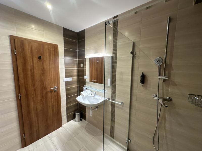 Hrebienok resort HR1 apartman klasik kupelna 